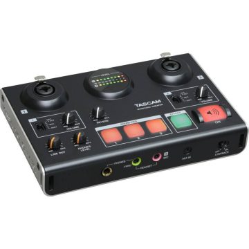 TASCAM US-42B Broadcast/ Podcast Mini Studio